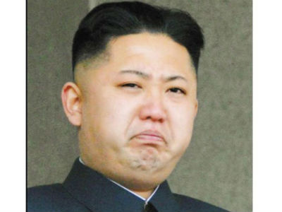 Ông Kim Jong-un khóc khản giọng khi biết tin anh trai qua đời