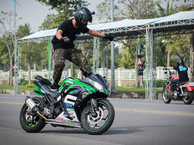 Dân chơi xe phân khối lớn gặp mặt cuối tuần tại Hà Nội