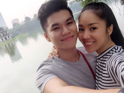 Lê Phương phủ nhận có bầu với "phi công trẻ"