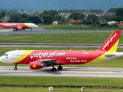 Mở hàng giá 90.000 đồng, Vietjet làm nóng sàn HOSE?
