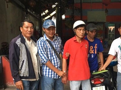 Nhóm người dùng dao chém "hiệp sĩ" để cứu tên trộm xe máy