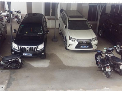 Cà Mau lên tiếng vụ được doanh nghiệp tặng hai siêu xe