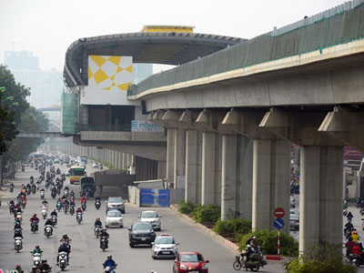 Gần 50 người phục vụ 1 km đường sắt Cát Linh - Hà Đông