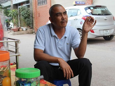 Lái taxi hé lộ chuyện chở quý ông theo dõi vợ ngoại tình