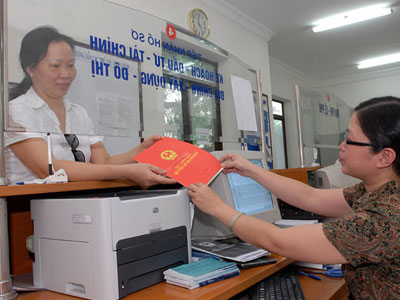 Mua đất bằng giấy tay được cấp “sổ đỏ”