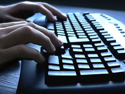 10 vật dụng bẩn hơn bồn cầu tại nơi làm việc