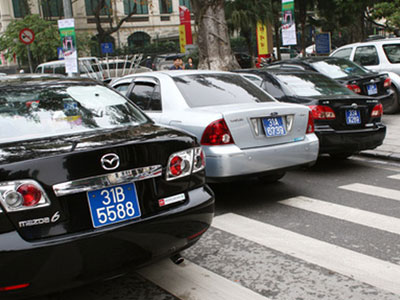 Hà Nội khoán xe công ở 9 sở ngành từ 1/3