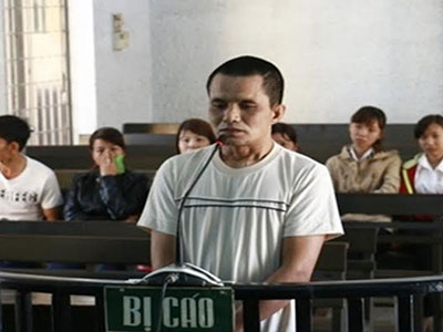 Cha "yêu râu xanh" hiếp dâm con gái ruột suốt 2 năm