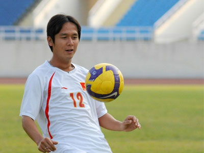 Cựu tuyển thủ Nguyễn Minh Phương dẫn dắt Long An