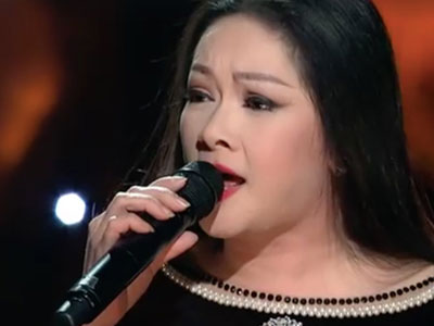 Tranh cãi việc ca sĩ Như Quỳnh hát live "Duyên phận" hụt hơi, sai lời
