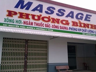 Trinh sát ập vào bắt quả tang, phá ổ massage “tươi mát”