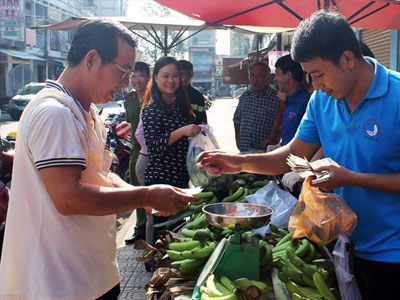 3 ngày, "giải cứu" 20 tấn chuối cho nông dân Đồng Nai