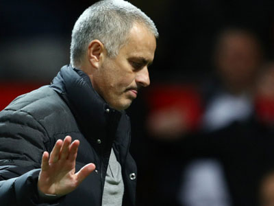 “Ôm đồm” mọi giải đấu, Mourinho đã quá “tham lam”?