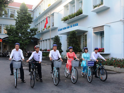 Cán bộ sở GTVT phải đi xe đạp trong cự ly ngắn