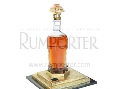 Chai rượu rum đắt nhất thế giới có giá 100.000 euro