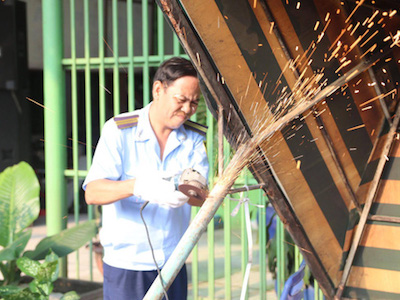 Dân vỗ tay khi thấy lãnh đạo quận Bình Tân "đòi" vỉa hè