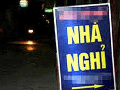 Quý bà bước ra từ nhà nghỉ và câu chuyện qua lời kể lái taxi