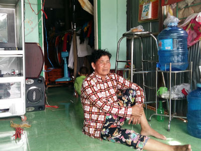 Tổ chức tiệc đãi linh đình, mắc nợ hàng trăm triệu vì trúng xổ số... hụt!