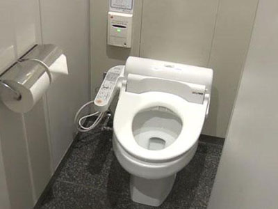 Toilet biết tố sếp nếu nhân viên ngồi quá lâu