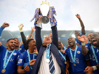 Oscar “lố” của bóng đá Anh 2017: Wayne Shaw, Ranieri và nhiều hơn thế