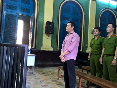 Đâm chết người vì tiếng còi trong lúc kẹt xe