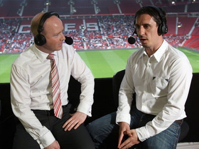 Gary Neville ủng hộ Mourinho đày ải Luke Shaw