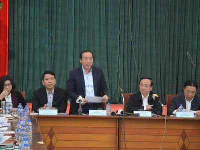 Nhà xe đề nghị Giám đốc Sở GTVT Hà Nội trả lời câu hỏi chứ không đọc báo cáo
