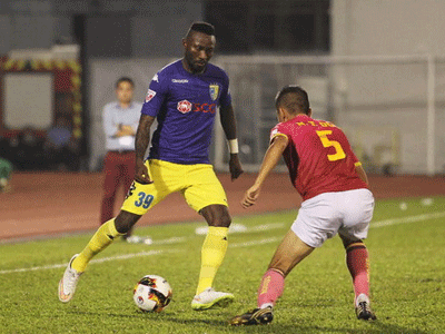 HLV Chu Đình Nghiêm thừa nhận Hà Nội FC đang bị tâm lý