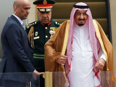 Vua Saudi: 1.500 tuỳ tùng, 500 tấn hành lý, 2 thang máy