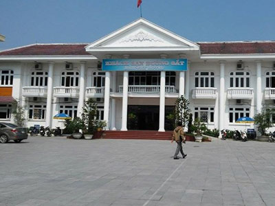 Dây điện quấn quanh thi thể người đàn ông ở khách sạn