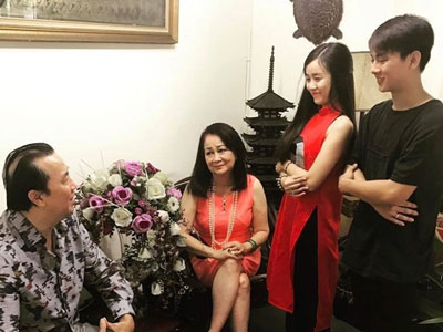 Hoài Lâm và bạn gái 9X không được gia đình chấp thuận kết hôn