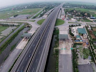 1 km đường cao tốc Bắc - Nam có giá hơn 200 tỷ đồng
