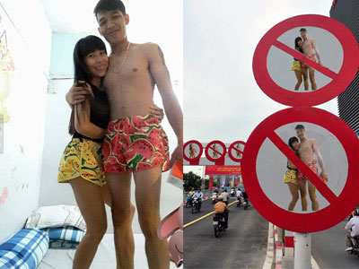 Cặp đôi "quần đùi dưa hấu" nhờ chỉnh ảnh đang đứng ở biển, và cái kết...