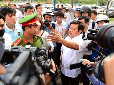 Quận 1 yêu cầu Ngân hàng Nhà nước hoàn tất hồ sơ lập chốt công an