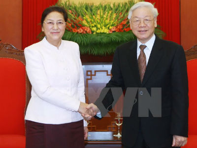 Tổng Bí thư Nguyễn Phú Trọng tiếp Chủ tịch Quốc hội Lào Pany Yathotou