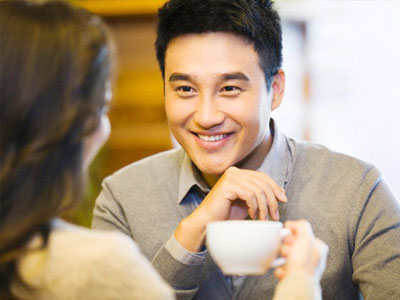 Từ bỏ bạn gái để yêu nữ đại gia hơn 6 tuổi mong được đổi đời