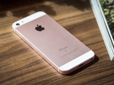 iPhone gặp lỗi nghiêm trọng, liên tục quay số khẩn cấp