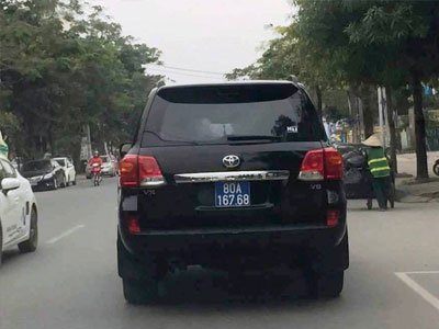 "Lộ diện" chiếc Land Cruiser thứ 2 doanh nghiệp tặng Nghệ An