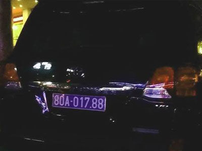 Nghệ An sẽ báo cáo Chính phủ việc nhận 2 ôtô doanh nghiệp tặng