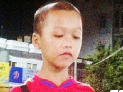Mẹ rong ruổi khắp nơi tìm con trai 14 tuổi mất tích bí ẩn khi đi bán vé số
