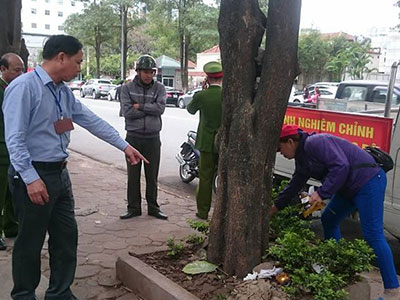 40 người đi tiểu bậy bị phạt tổng số tiền 80 triệu đồng
