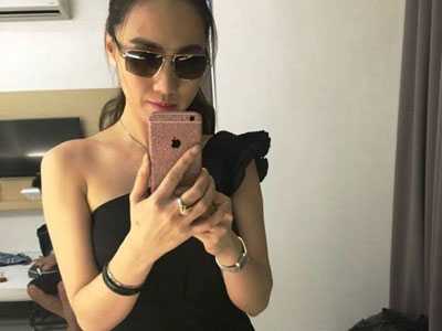 Chuyện về bà trùm xinh đẹp mỗi đêm không thể thiếu đàn ông