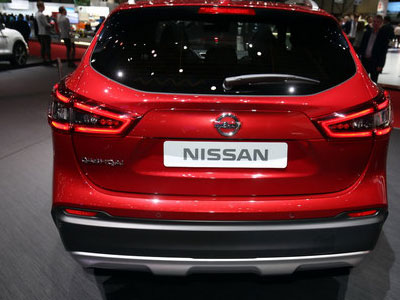 Nissan Qashqai 2018: Đối thủ nặng ký của Honda CR-V