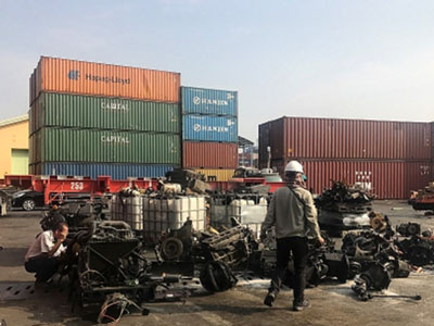 Hàng cấm nhập khẩu bị bắt hàng loạt tại cảng Cát Lái