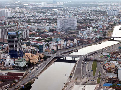 Nền Sài Gòn rung lắc