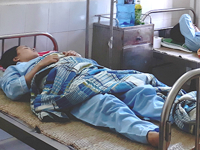 Gần chục người nhập viện sau khi ăn lòng lợn