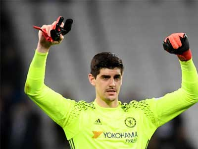 Trò cũ chê Mourinho làm bẩn lối chơi của Man Utd