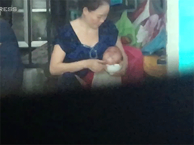 Vụ bảo mẫu đánh trẻ ở Sài Gòn: Hai bảo mẫu được cho tại ngoại