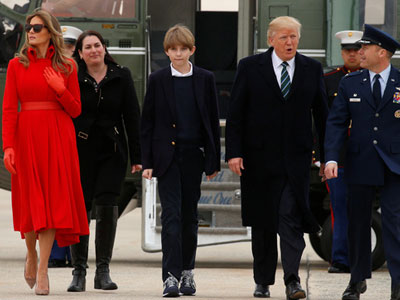 Cậu út nhà Trump chững chạc trong lần đầu xuất hiện tại Nhà Trắng