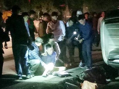 Cảnh sát nổ súng bắt nghi phạm buôn 100 bánh heroin